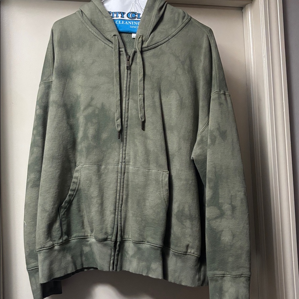 Old navy green tie dye zip up hoodie
J